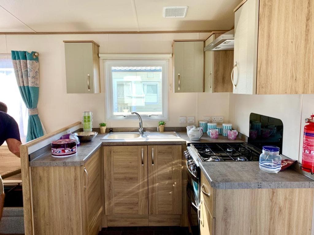 Shorefield Country Park, Caravans Kitchen