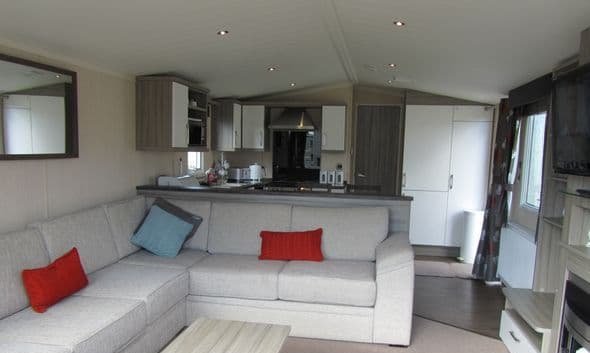 Steve & Caroline Caravans Hoburne Bashley Park, Family room