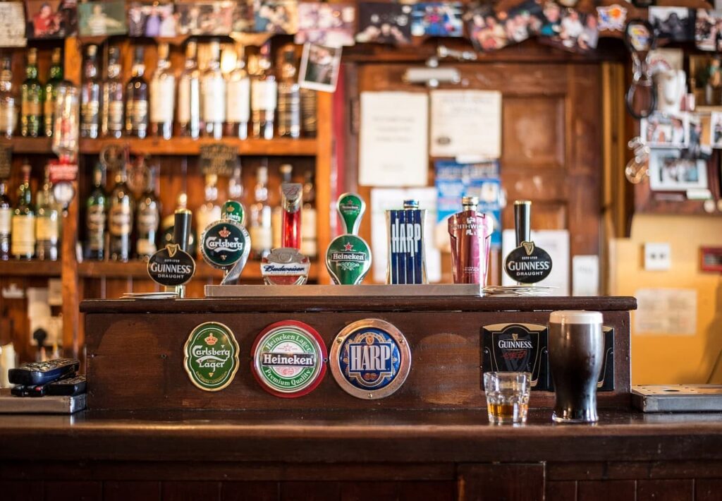 Don't Miss These 6 Pubs and Microbreweries